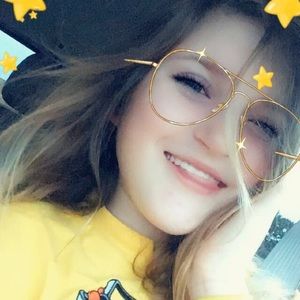 Meet your Posher, Meredith